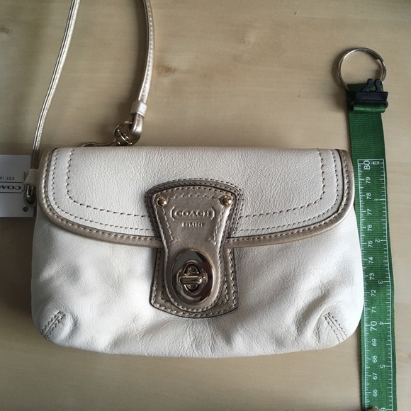 Coach Cream & Gold Leather Clutch Wristlet - Picture 3 of 16